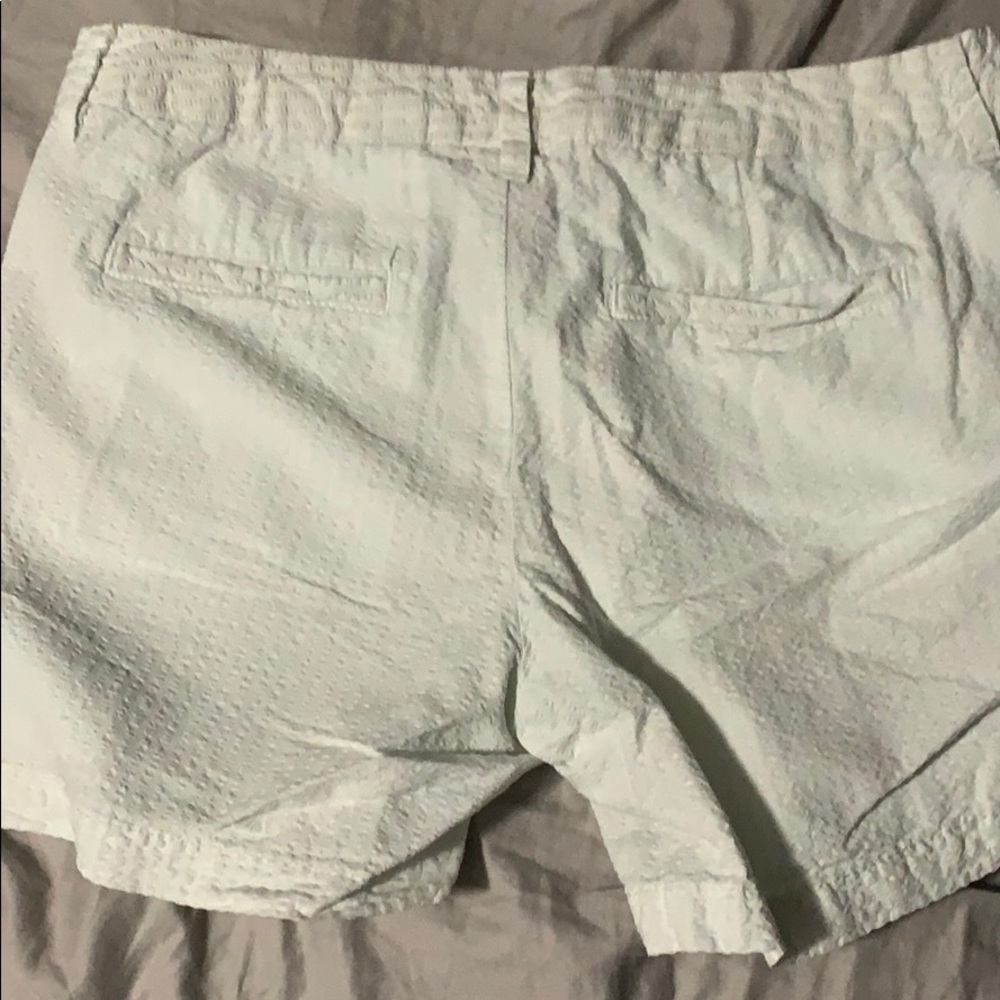 Shorts - Picture 2 of 3